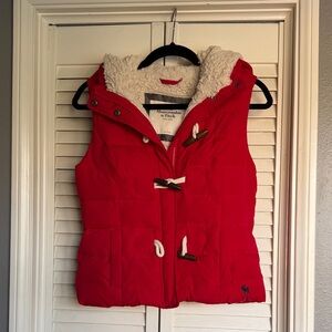 Abercrombie & Fitch Red Sherpa-Lined Puffer Vest